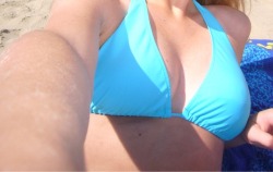 Chav slut from Bristol sharing a boobie selfie from the beach  more slappers at http://www.slappercams.com/  