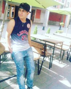 misheteros:Sergio Herrera - 21 años - Mexico - Hetero engañado - Con novia