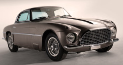 carsthatnevermadeit:  Ferrari 250 Europa Coupe, 1953, by Vignale. Just 22 250 Europa Coupes were ever built, 18 by Pininfarina and 4 of these Michelotti-designed Carrozzeria Alfredo Vignale models. This one is to be auctioned by R M Sothebys in New York