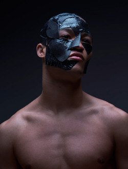   Ramon and Kaine at AMCK photographed by Studio Peripetie and styled with masks from Holly Silius /#ANATOMIKA