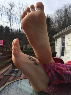 Juniors4209:My Wife’s Dirty Feet!