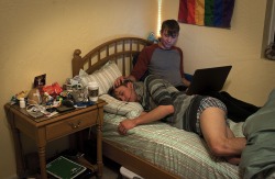 agentj99:  Relationship goals- me working on the computer. BF listening to a hypno file. Why can’t I find a guy like this?   so what programming is going into that guys ears :)