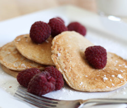 fullcravings:  Skinny Pancakes 