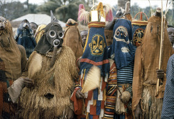 ukpuru:Igbo mask dancers performing during the Onwa Asaa festival, Ugwuoba village, Nigeria.Masquerade dancers in Ibo village of Ugwuoba, between Awka and Enugu. Masked and costumed men are chosen by their villages to wear costumes and to masquerade durin