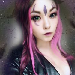 ani-mia:  I tried that crazy Meitu app that everyone has been using. This is one of the few pics where the app didn’t make me look completely insane. Lol   #cosplay #cosplayer #blink #xmen #meitu