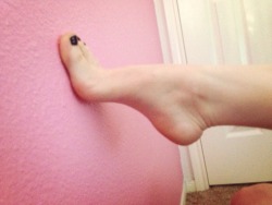 carolannsfeet:  thinsexyfeet:  carolannsfeet:  Request for arches. Had a hard time trying to find an angle that wasn’t awkward so I hope this is good! :)  Thank you so much!  You’re welcome :)  Yes thank you! Great shots!