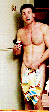  Chris Evans + His Body 