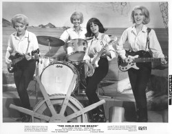 beachpartymovies:  They want to marry a Beatle  In the finale to The Girls On The Beach (1965), the unnamed all-girl band performs “I Want To Marry A Beatle”. From left to right: Noreen Corcoran, Gale Gerber, Lana Wood, Linda Marshall. Video from