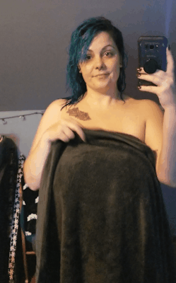 fortheloveoftummy:  hugelovedezire:  Stacked Thicc Girl Reveals  Totally hot