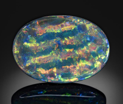 bijoux-et-mineraux:  Rare Black Opal “Mackerel or Ribbon Pattern” - Lightning Ridge, New South Wales, Australia 