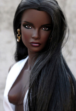 valetudinarians:  sedusamedusa:  skidaily:  shahadbreezy:  theefashionmaven:  inthelamelight:  alwayskeke:  yesgivegoodface:  Black Barbie is real!  yes!!!  GLORY!  !!!!  *____*  👌  yesssss   lordt 🙌🏽