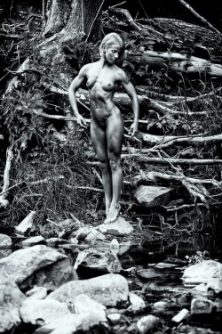 nudemuscle:  Roots