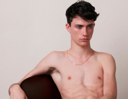model-hommes:Jacob Bixenman for Fucking Young! Online. PH: Tyler Adams.