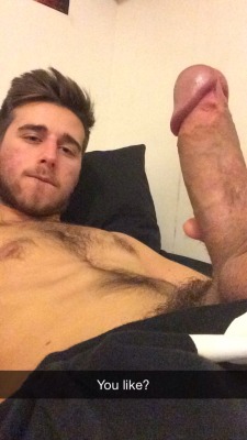 tgupssexymenmenmen:  would love to meet this guy