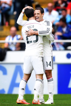 criselo-deactivated20150906:  Chicharito celebrates with Isco after scoring his team’s seventh goal during the La Liga match against Deportivo La Coruña. 