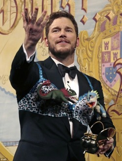 rorschacheatsbeans:I don’t know what Chris Pratt is doing, but I know it’s right.