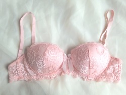 fairie-baby: A pretty lace bra with a delicate bow in the middle that I’ve had for almost a year and still haven’t worn, and yet, it is one of my favorite pieces I own. 