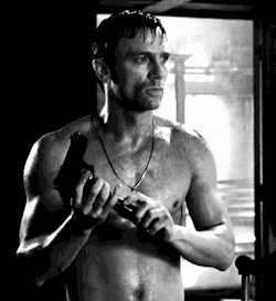 nakedwarriors:  Bonus Gif: Daniel Craig ~ Tomb Raider
