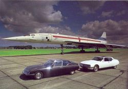 isay: vintageclassiccars: Citroen Espace SM and the Concorde. My father’s plane.  He always wanted a Citroen DS though. 