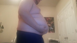 shortfatdon:  nellachell:  Tummy Tuesday! On a Saturday! Because I never remember to do it on Tuesday shit.  dear god he is adorable