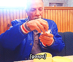 cumbuckets:  rossana:  cumberbuddy:gvacamolly:petitbear:skittleoakley: Daughter tells her Dad he’s going to be a Grandpa [x]  When he says “really” ;’)  Never leave this un-reblogged  What a dear human being he is.     I love this video so much