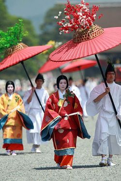 cherrytreeinbloom:  Aoi-Matsuri Festival in Kyoto, Japan by olga rusu 