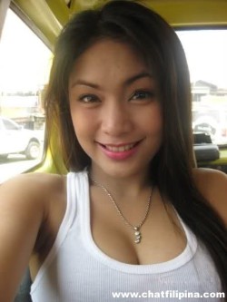filipinasingles-blog:  It can’t be denied, she’s really a hot asian chick. No doubt she is hesitant to having a relationship. I bet this hot filipina single is waiting for the perfect time to meet and chat with you! Catch her up on WWW.CHATFILIPINA.COM