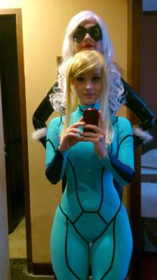 cosplay-and-costumes:  Title: Zero Suit Samus &amp; Black Cat cosplay Source: http://imgur.com/pmYW5gU See more: cosplay-and-costumes.tumblr.com 