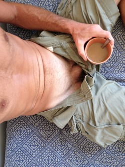 Have sweet dreams last night? The best part of wakin&rsquo; up is&hellip; cummin&rsquo; in your cup! Wake up and smell the coffee&hellip; and share your morning wood.  Such a lovely way to start the day… 