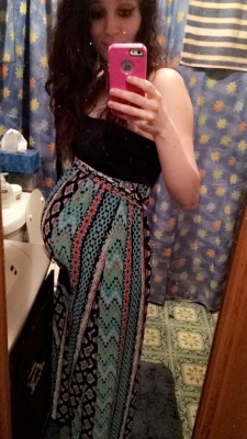 ashthepiggy:  Pictures from yesterday! (: felt pretty 