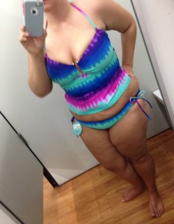 chubby-bunnies:  So I wasn’t quite brave enough to buy a bikini but I’m trying to be move comfortable with my body and maybe next year, I’ll buy that bikini and feel sexy as hell in it :) I’m a US size 14 and this swim suit is a size large from
