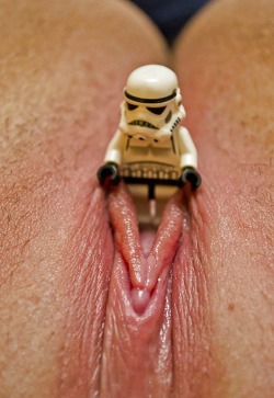 cunnilingusbliss:  THE EMPIRE LIKES THAT!!!!!!!!!! 