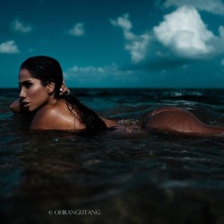 Colombian mermaid @dianamaux by an @ohrangutang @ohrangutangsjungle H&amp;M @cristinapilo - Follow me on Instagram and Twitter @yecuari