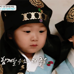 tablowjob:  Favorite Song Triplets Outfit [2/?]: Episode 55, “Traditional hanboks” 