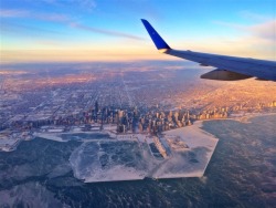 Kinkysubslut:  Nbcnews:  Polar Vortex Captured High Above Chicago Skies (Photo: Hank