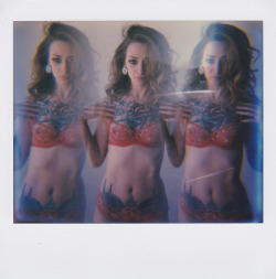 https://www.patreon.com/posts/4318456A ŭ pledge on my Patreon gets you instant access to my blog where you can download the full set of 15+ awesome polaroid scans from my shoot with BlvckringAnalog :) model Theresa Manchester photos BlvckringAnalog