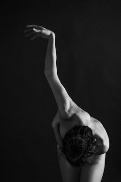 katrinsweety:  hkong71:  Tommaso Riva - The Art of Movement    ➰