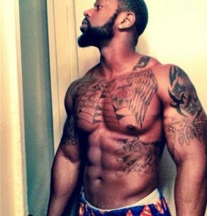 testosteronecheck:     Black muscle DADDY