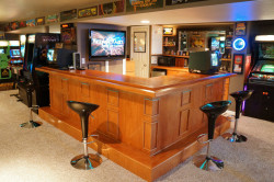 pxlbyte:  The Basement Arcade There are cool basement bars and then there is this basement arcade bar. Redditor Mertzlufft and his father built this incredible arcade in their basement, housing 42 arcade games! Games random from the original Donkey