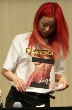 queenhyojin:  nothing that happens in kpop this year could possibly top the fact that heo solji owns multiple playboy shirts 