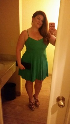 weliketoplay7384:  Went Out with daddy last night…. short dresses and no undergarments :) love!  U