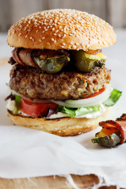 do-not-touch-my-food:  Jalapeño Popper Burgers