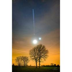 Conjunction of Four #nasa #apod #waxing #crescent #moon #waxingmoon #crescentmoon #venus #mars #planet #planets #iss #internationalspacestation #leo  #lowearthorbit #solarsystem #space #science #astronomy