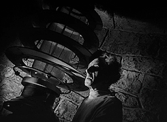   31 Days of Horror: [#4] Bride of Frankenstein (1935)  &ldquo;Perhaps death is sacred, and I’ve profaned it.&rdquo; 