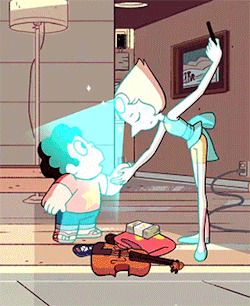 thehoosh:  kidkendoll:  thehoosh: kidkendoll:  lions-dimensional-mane:  “Steven, I need you to go inside my gem and find my phone.”  “Sorry to make you come all this way.”  What I like is how each Pearl’s monologue gets shorter and shorter.