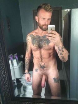 alanh-me:  scotsmanmarty: ❤️ tatted guys!   59k+ follow all things gay, naturist and “eye catching”   