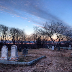 365Daysofhorror:  365Daysofhorror:  Photos From The Cemetery Used In Hocus Pocus.