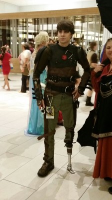 pardonmewhileipanic:  rainbowrites:  spacethefinalfuck:  he saw his chance and he took it  DISABLED PEOPLE COSPLAYING DISABLED CHARACTERS SO HAPPY  amazing 