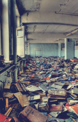tinynomad:  Abandoned Russian library 