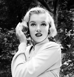  Marilyn Monroe Photographed By Edward Clark, 1950 (Via) 